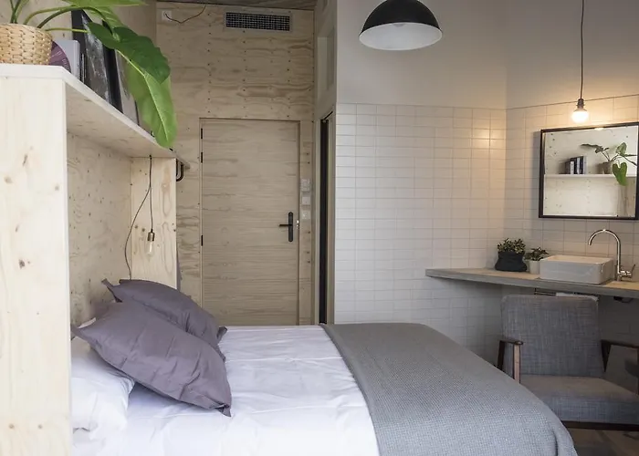 Talo Urban Guest house 3*