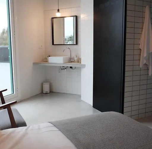 Talo Urban Guest house 3*